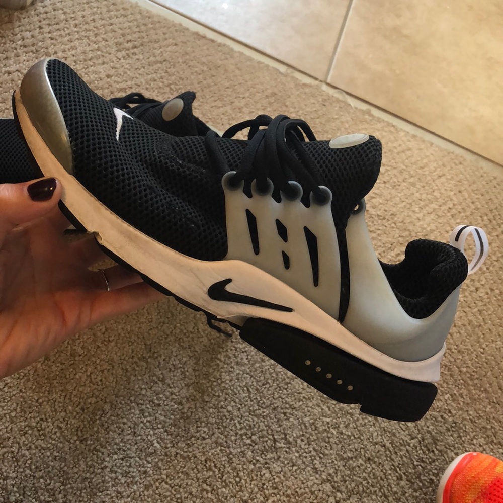 Men’s Nike shoes